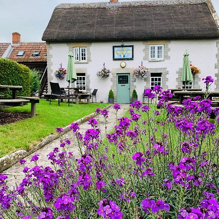 The Kingsdon Inn Екстериор снимка